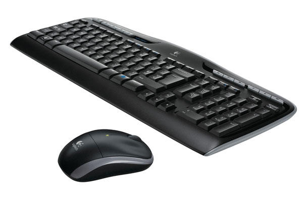 Best pris på Logitech Wireless Desktop MK320 (Nordic) Mus Logitech Wireless Desktop MK320 (Nordic) Mus og