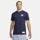 Nike Basket-t-shirt Giannis i premiummaterial DR7619 (Herr)
