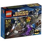 LEGO DC Comics Super Heroes 6858 Catwoman Catcycle City Chase