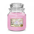 Yankee Candle Classic Medium Jar Snowflake Kisses 411g