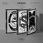 Stray Kids (5-Star) (104 page photobook) (Random Cover) CD