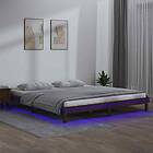 vidaXL Bed Frame LED honungsbrun 200x200 cm massivt trä 820629