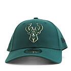 New Era Bucks The League