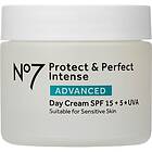 No7 Protect&Perfect Intense Advanced Day Cream Spf 15 Återfuktande Dagkräm 50 Ml
