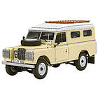 Revell Land Rover Series III LWB (commercial) 1:24