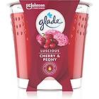 Glade Luscious Cherry & Peony scented Candle 129g