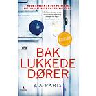 Bak lukkede dører