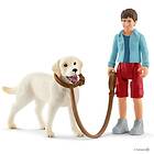 Schleich FARM WORLD Promenad med Labrador Retriever 42478