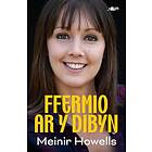 Ffermio ar y Dibyn (häftad, wel)