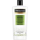 TRESemme Flawless Waves Balsam 685ml