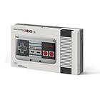 Nintendo 3DS XL - Retro NES Special Edition