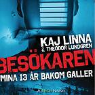 Besökaren Mina 13 År Bakom Galler