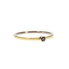 Blomdahl Bezel Tiny ring med Black golden titanium (Storlek: 18mm)