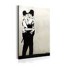 Arkiio Tavla Kissing Coppers By Banksy 40x60