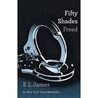 Fifty Shades Freed Engelska Paperback / softback