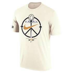 Nike NBA-t-shirt Team 31 Courtside DN3900 (Miesten)