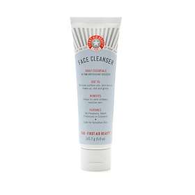 First Aid Beauty Face Cleanser 141.7g