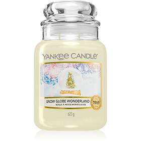 Yankee Candle Snow Globe Wonderland Scented Candle 623g