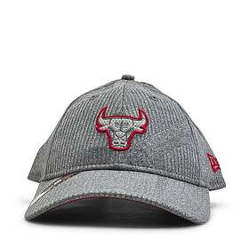 New Era Bulls Knit Cap
