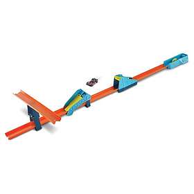 Hot Wheels Track Builder Long Jump