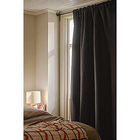 Jotex NIKA multifunktionsgardin 1 längd Svart 135