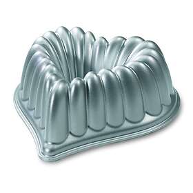 Nordic Ware Bakform Elegant Heart Bundt
