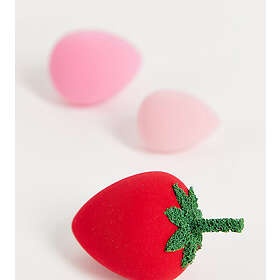 Spectrum x Hello Kitty – ASOS Exclusive Jordgubbsformade sminksvampar-Flera Flera No Size female