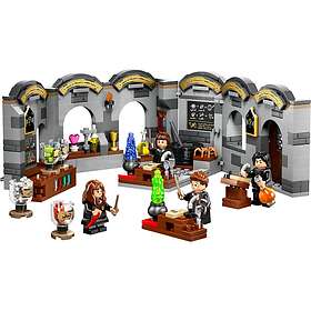 LEGO Harry Potter 76431 Hogwarts Castle: Potions Class