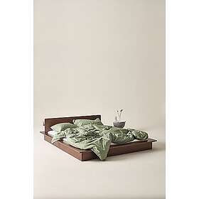 Jotex FUTO sängram 180 cm Valnöt