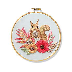 Panduro Hobby Broderikit cute squirrel Ø20 cm – allt för att brodera en söt ekor