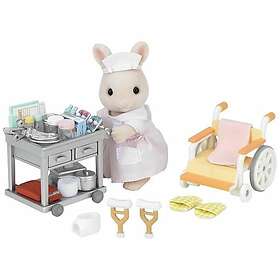 Sylvanian Families Nurse and Accessories 5094