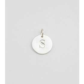 Syster P Beloved Big Bokstav Hänge Silver S