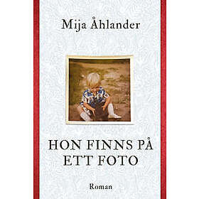 Hon finns på ett foto