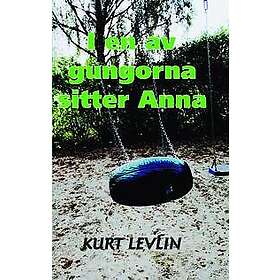 I en av gungorna sitter Anna