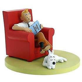 Tintin hjemme(sidder i rød lænestol) Statue