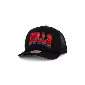Mitchell & Ness Bulls Roygbiv Trucker