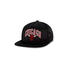 New Era Bulls NBA PATCH RETRO GOLFER