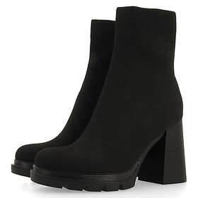 Gioseppo Sennett (Femme)