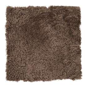 Natures collection A/S Sittdyna New Zealand kort ull 40x40 cm Choklad