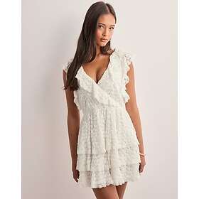 Nelly Pretty Lace Dress 