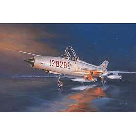 Trumpeter 1/48 J-7G FIGHTER
