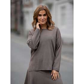 Part Two Klarra Genser (Dame)