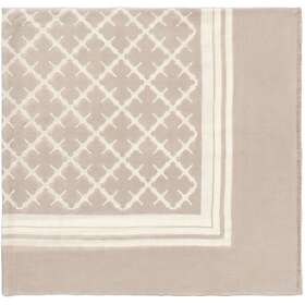 By Malene Birger Cornelis Silkkihuivi