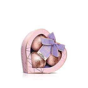 Baylis & Harding Jojoba Vanilla & Almond Oil Luxury Bath Bomb Heart Trio Gift Se