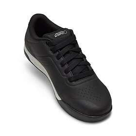 Giro Latch (Women's)