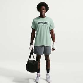 Nike HV4187-006 T-shirt à Manches Courtes (Homme)