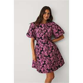 Ellos Collection Jacquardvävd Puffärmad Blommönstrad Klänning