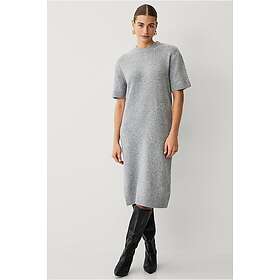 Gina Tricot Stickad T-shirt Ribbad Crewneck Midi Klänning