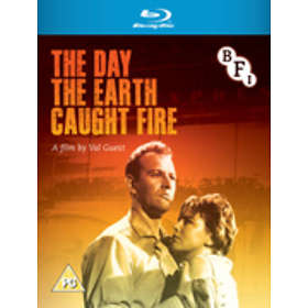 The Day the Earth Caught Fire (UK) (Blu-ray)