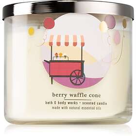 Bath & Body Works 3-week Berry Waffle Cone Scented Candle
